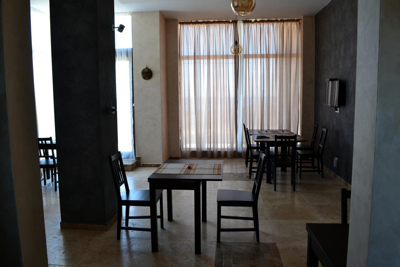 Hotel Sara à Vama Veche Extérieur photo