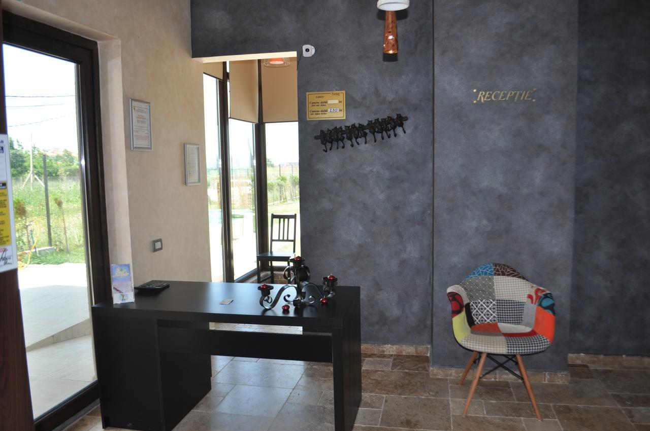 Hotel Sara à Vama Veche Extérieur photo
